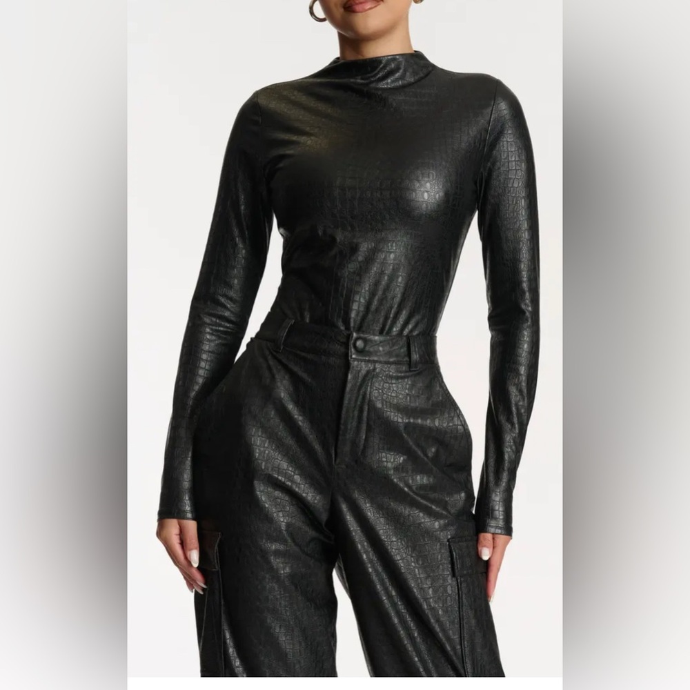 Naked Wardrobe Croc-embossed Black Long Sleeve Textured Top -NEVER WORN